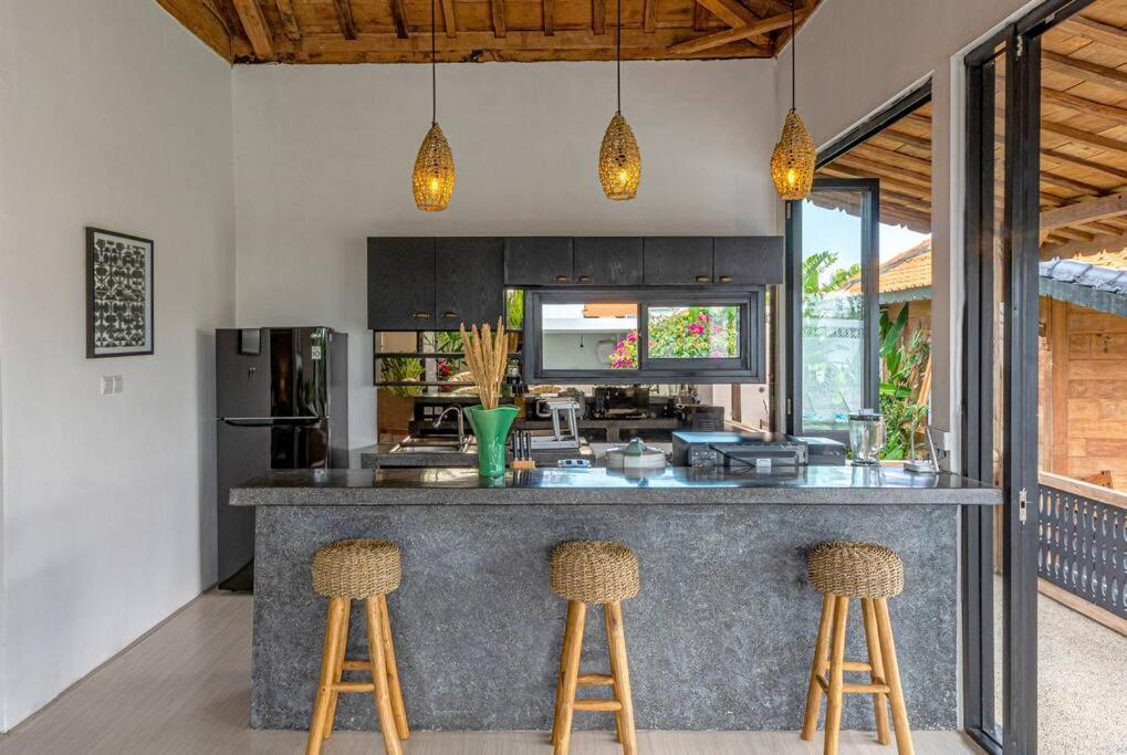 Berawa Canggu Stylish Joglo 3 Bedrooms Private Villa With Private Pool Экстерьер фото